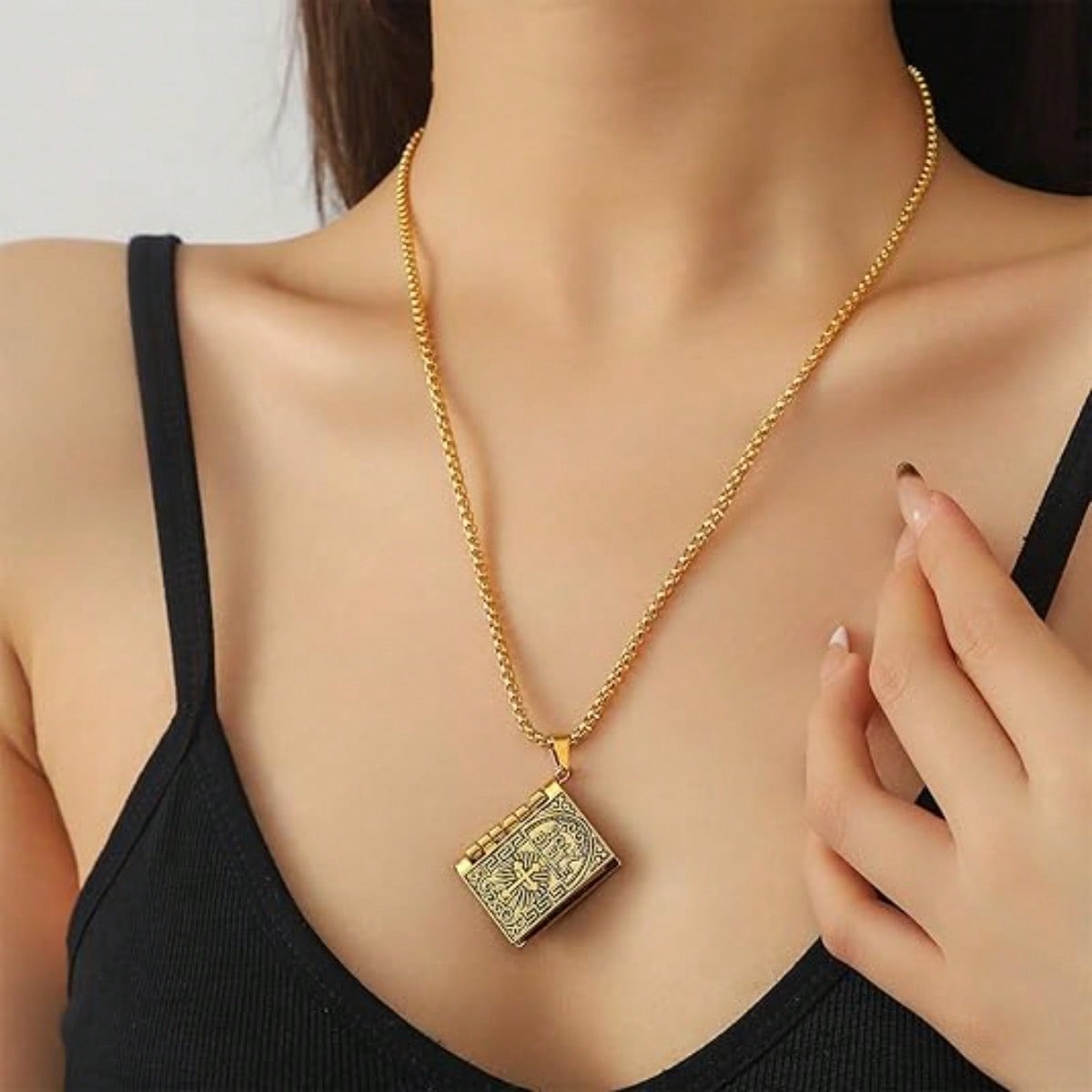 Unisex Vintage Bible Necklace Openable Book Pendant Scripture Prayer Jewelry Gift