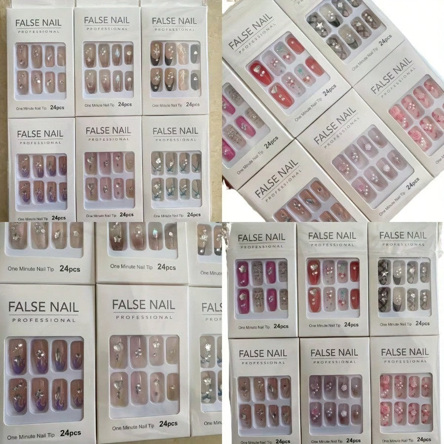 48Pcs Y2K Winter Punk French Short Press On Nails Crystal Decor 2 Boxes Random